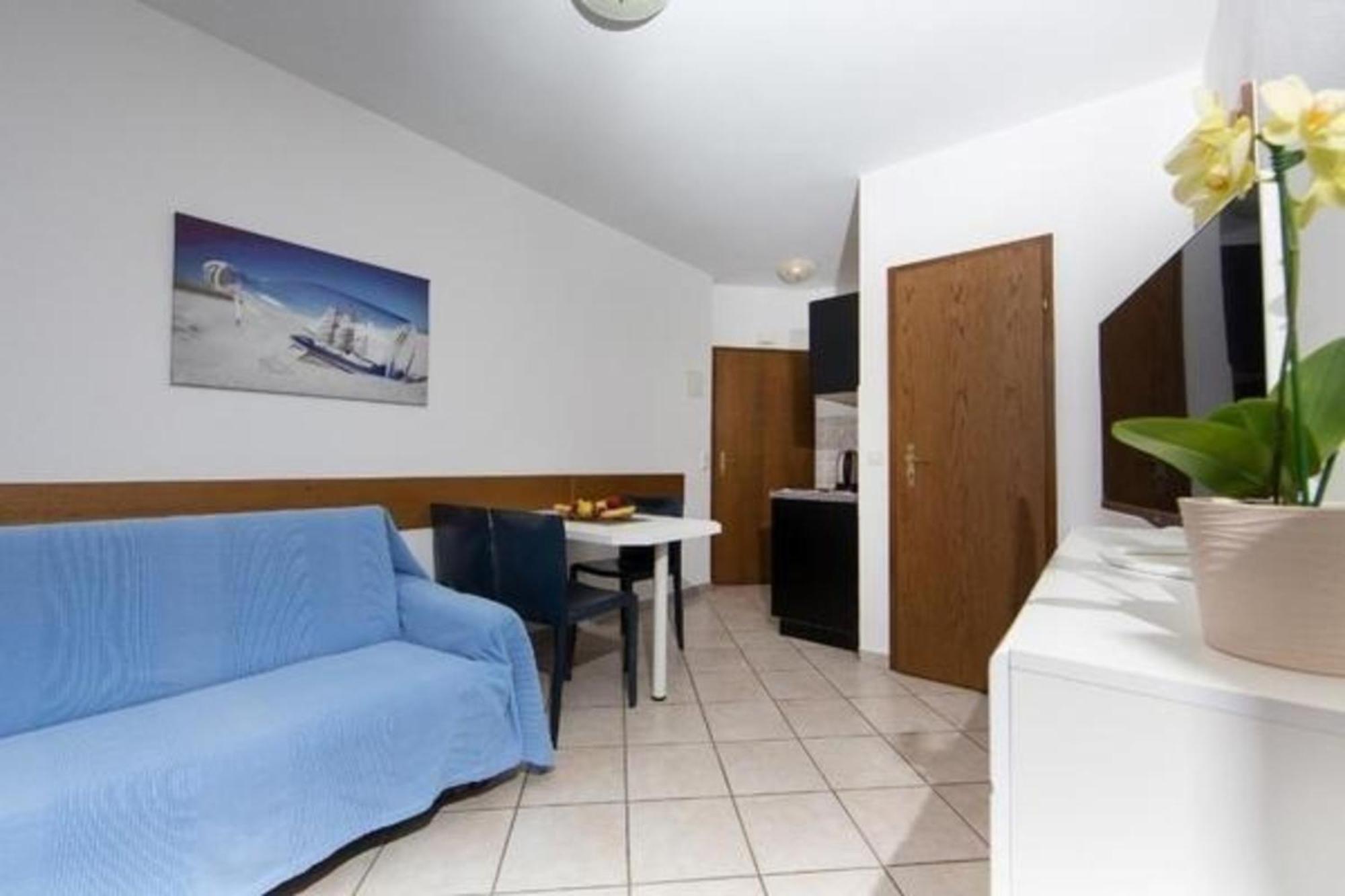 In Pjescana Mit Gemeinschaftlichem Pool Apartma *