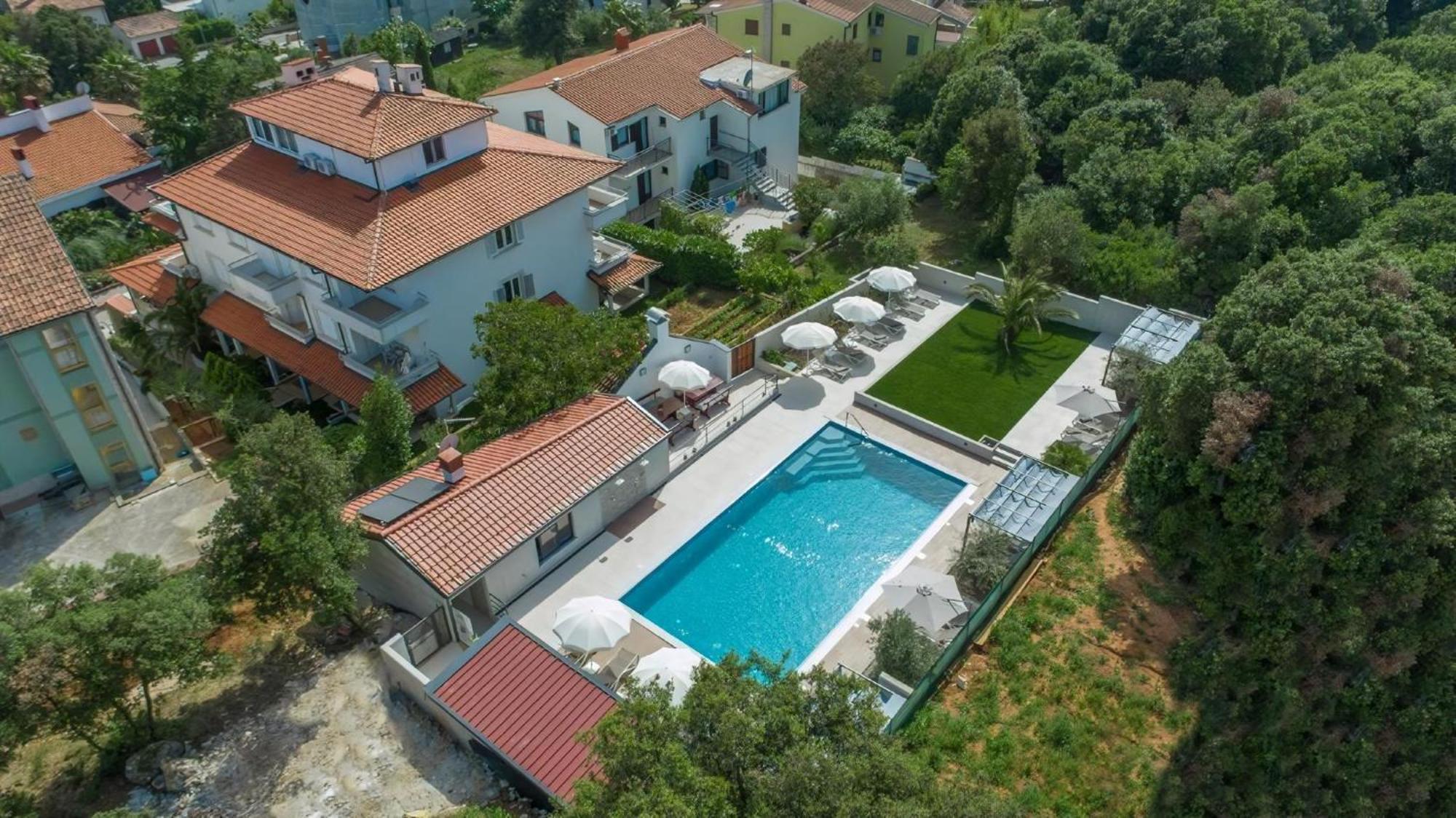In Pjescana Mit Gemeinschaftlichem Pool Appartamento
