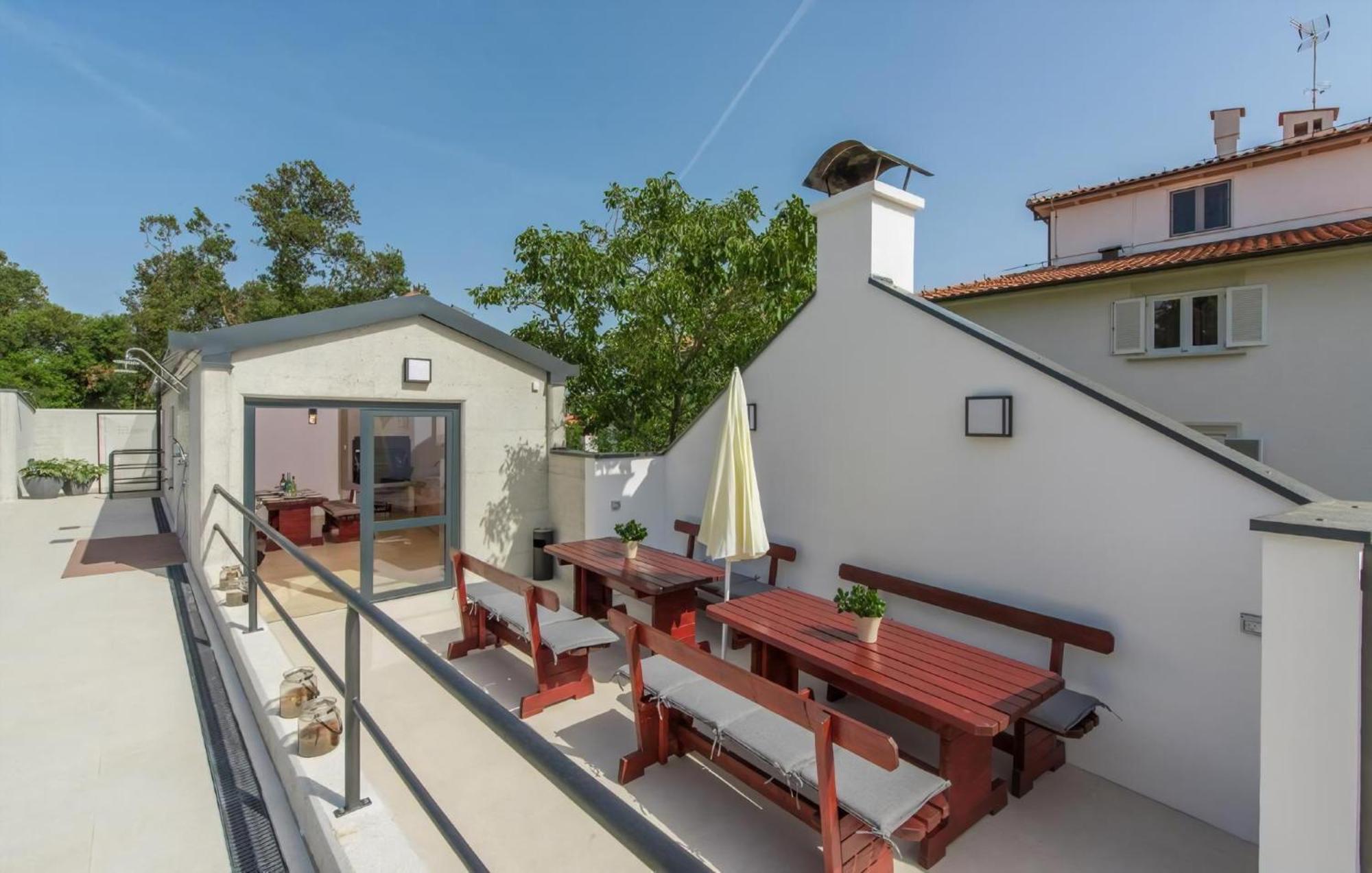 Appartamento In Pjescana Mit Gemeinschaftlichem Pool Pola